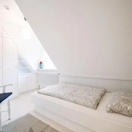 Hus Suennschien Apartment